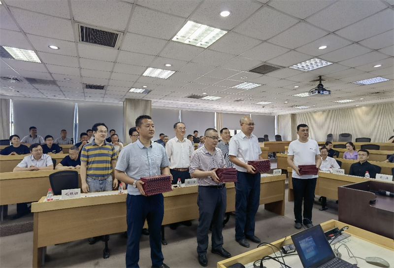 天津大学四十六期新疆公务人员培训班正式结业